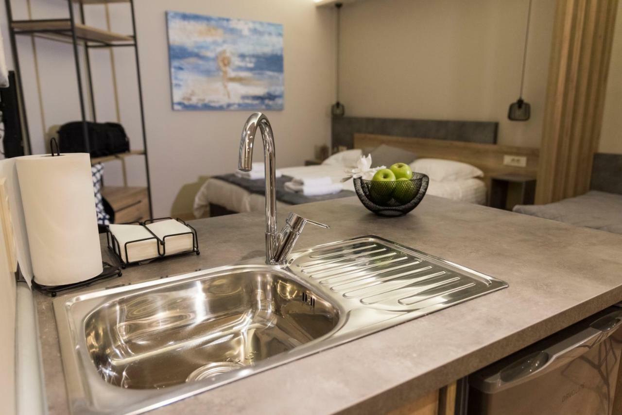 Wisdom Residence Luxury Apartments At Plaka Афины Экстерьер фото