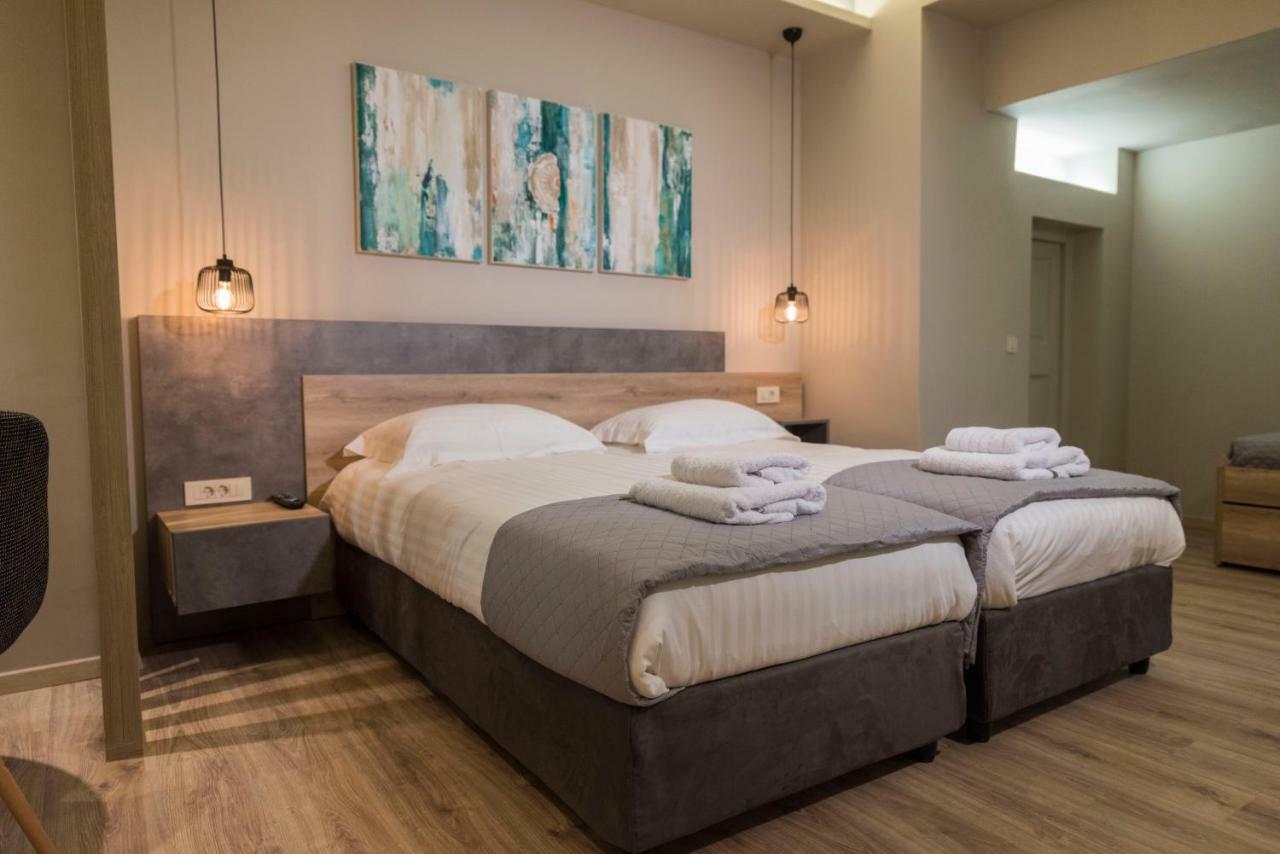 Wisdom Residence Luxury Apartments At Plaka Афины Экстерьер фото